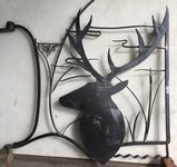 grille de puits en fer forg&eacute;